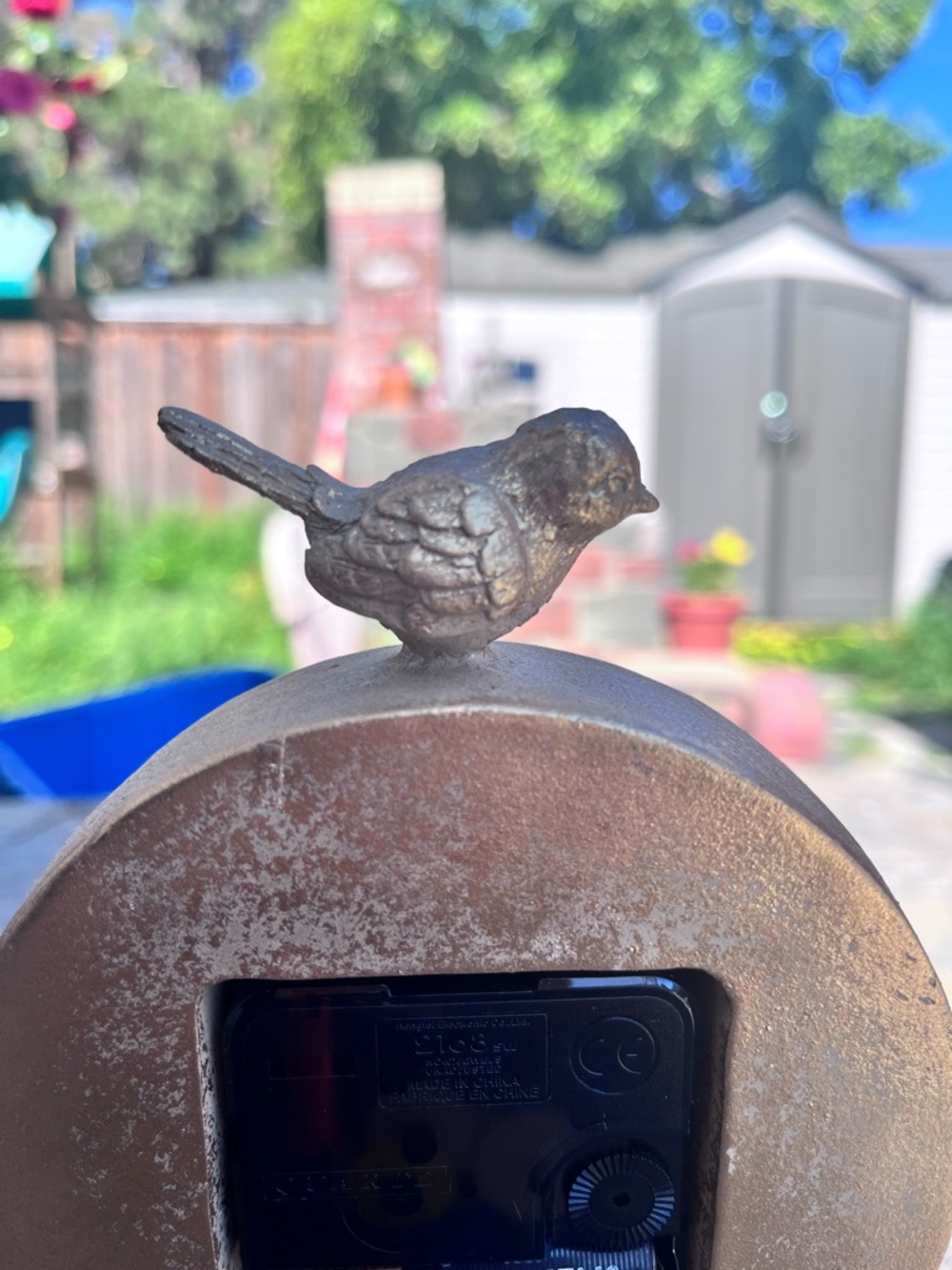 Vintage Birdie tabletop clock - Picture 10 of 11